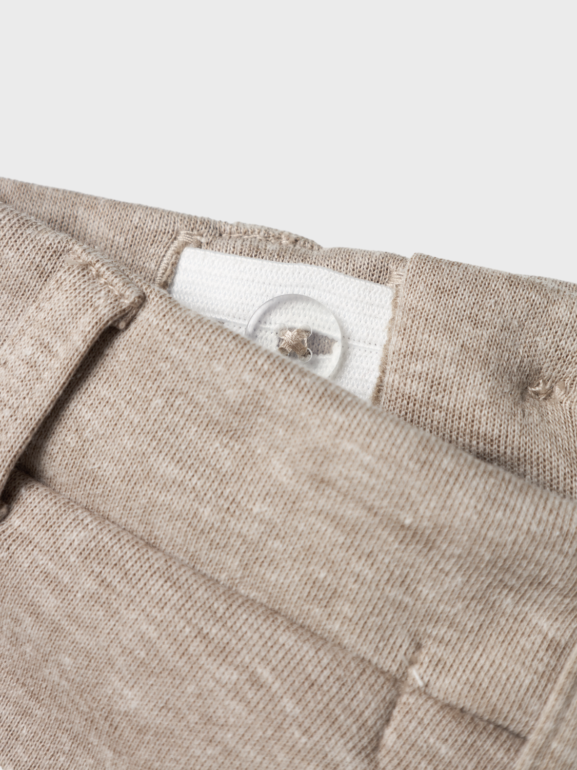 model_shot-front_full